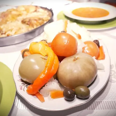 بيت ضيافة Shtini